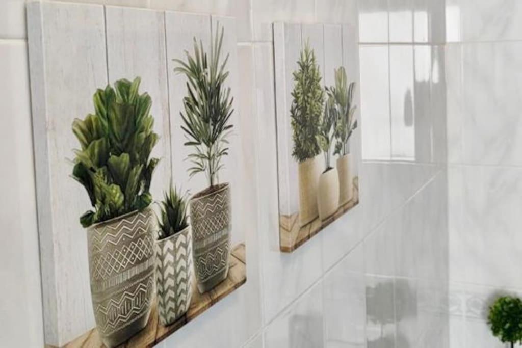La Casa De Tiles